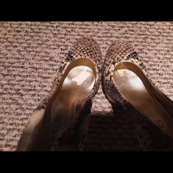 Heels 👠 - Picture 3 of 4